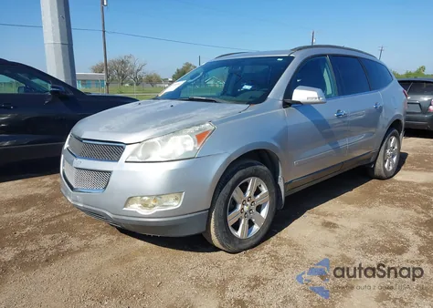 2010 Chevrolet Traverse Lt z USA, uszkodzony, nr VIN 1GNLVGED1AS133544